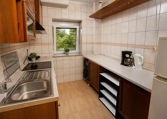 Ana.k بوستوينا